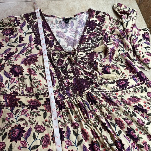 Torrid Women Floral Blouse Long Sleeve Rayon V-Neck Embroidered Purple Size 2/2X - Picture 14 of 16